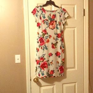 DVDN Floral Body Con Dress 🌸🌼🌺